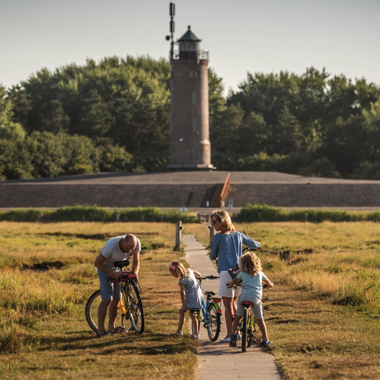 Familienradtour am Böhler Leuchtturm