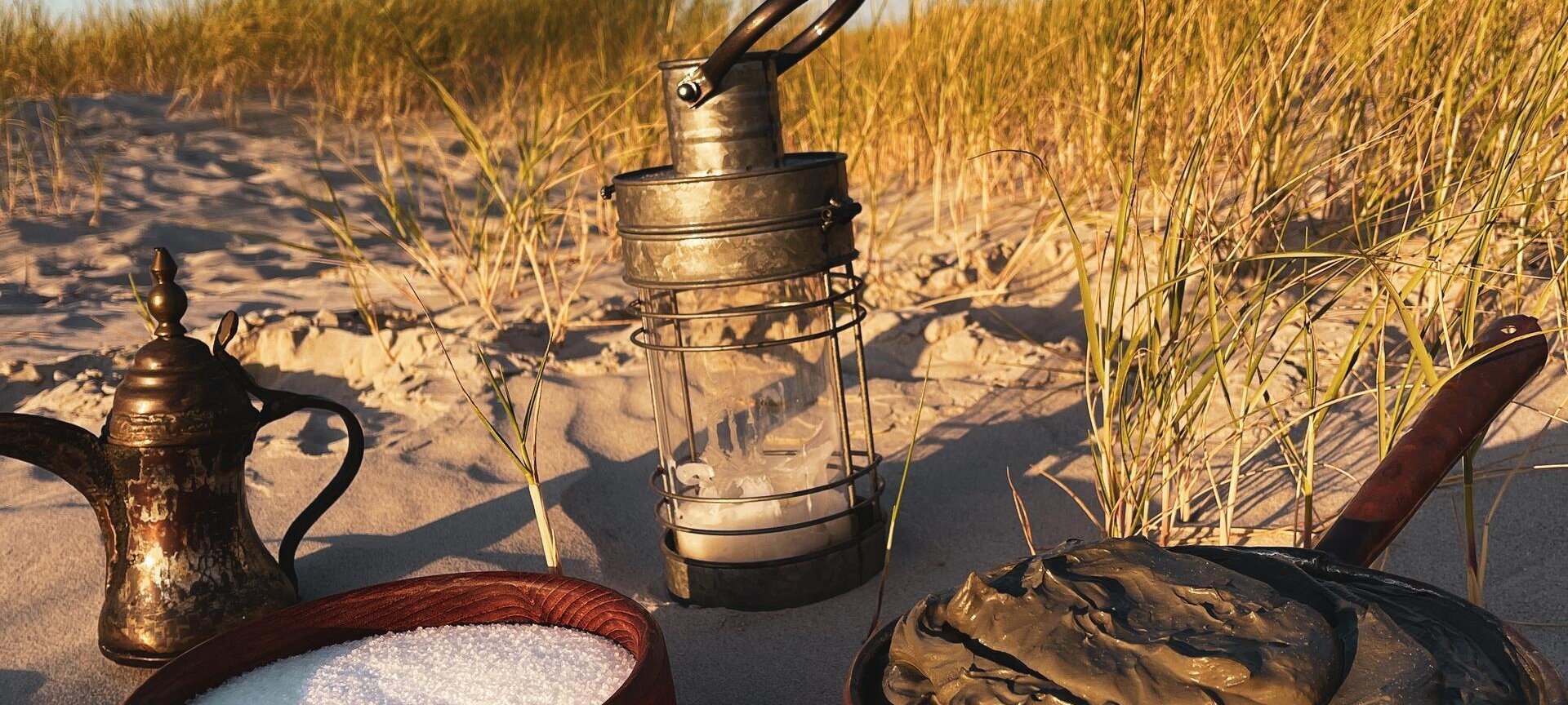 Gefäße mir Salz und Schlick