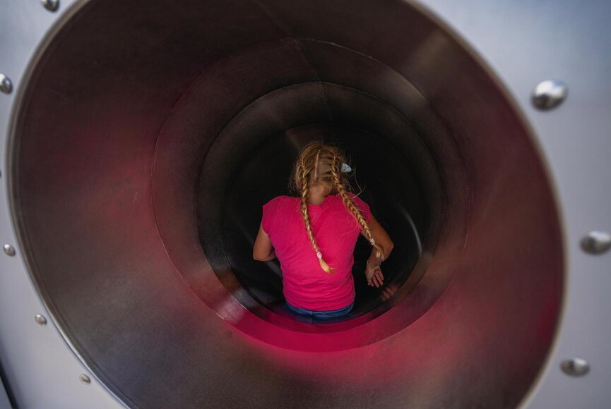 Mädchen beim Rutschen