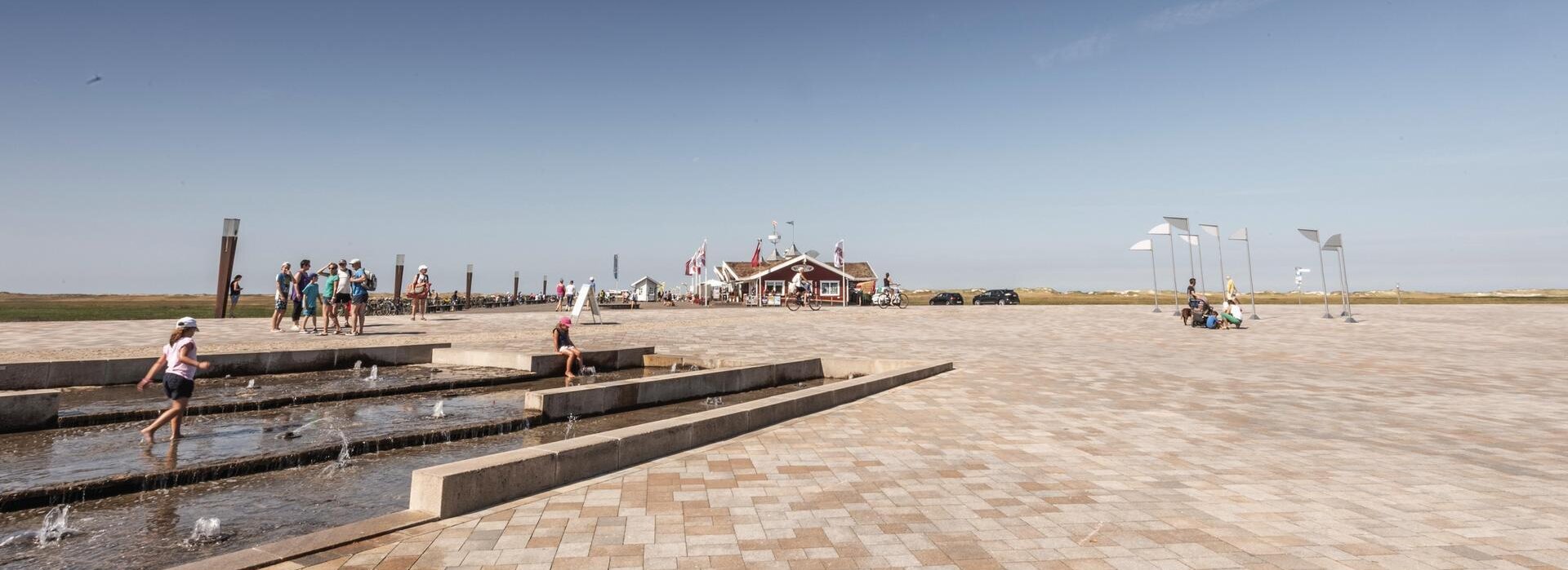 Blick auf den Seebrückenvorplatz