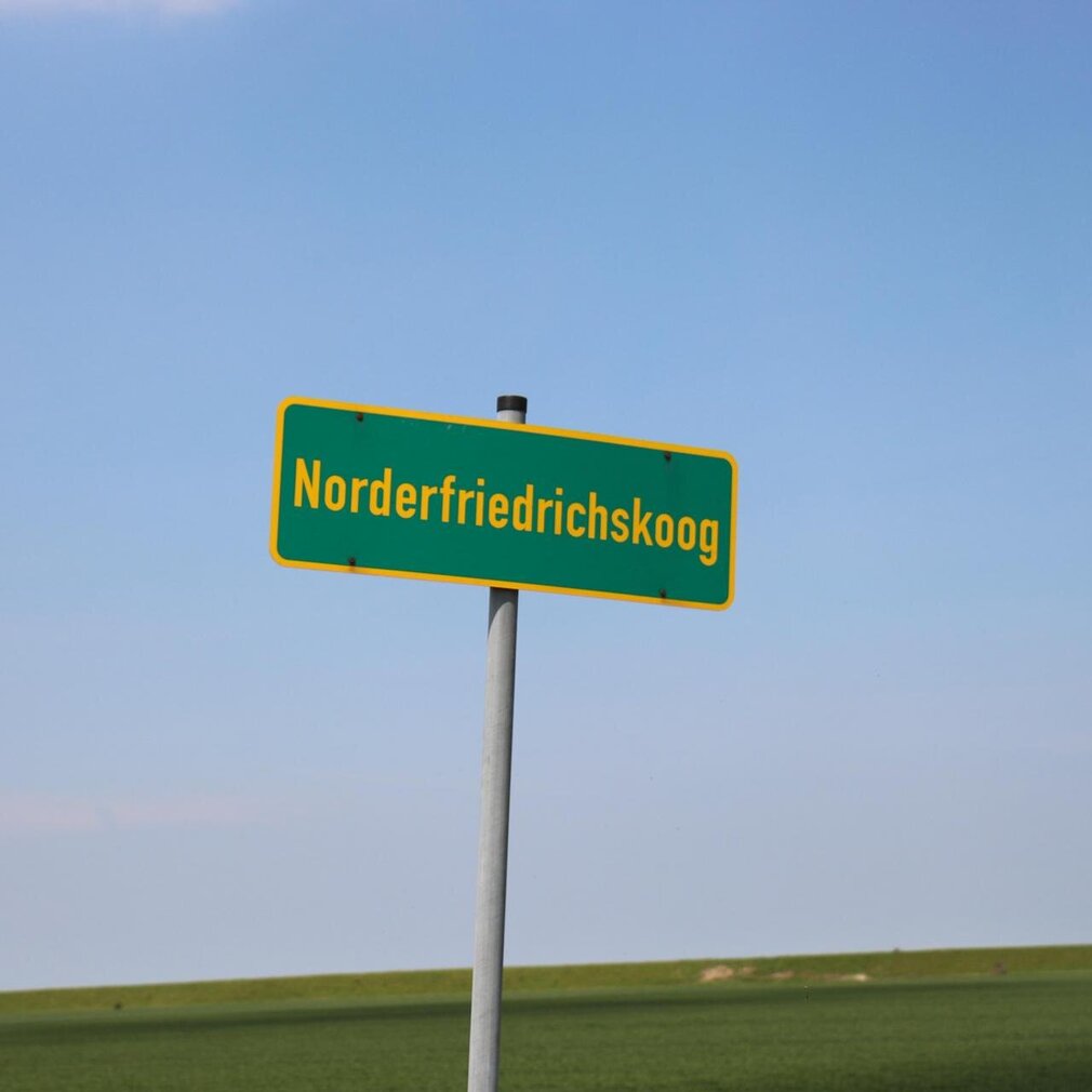 Ortsschild von Norderfriedrichskoog