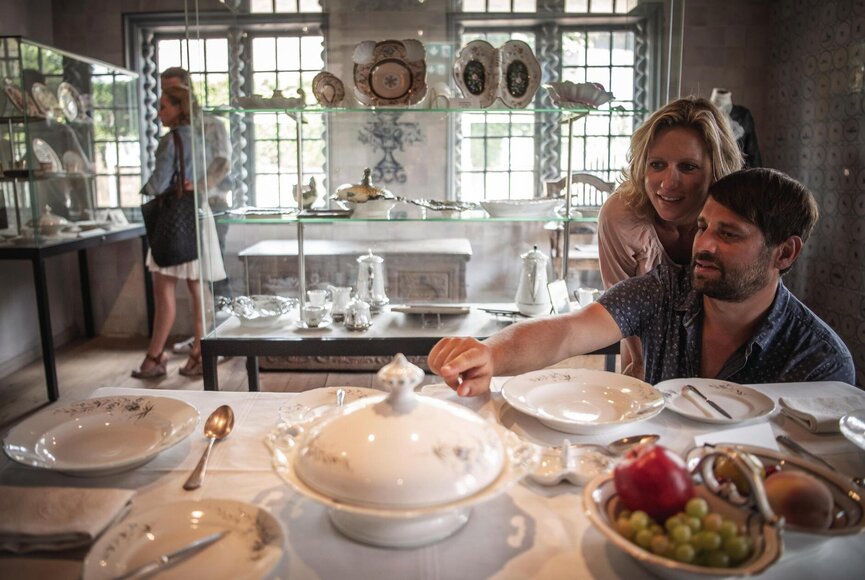 gedeckter Tisch im Museum der Landschaft Eiderstedt